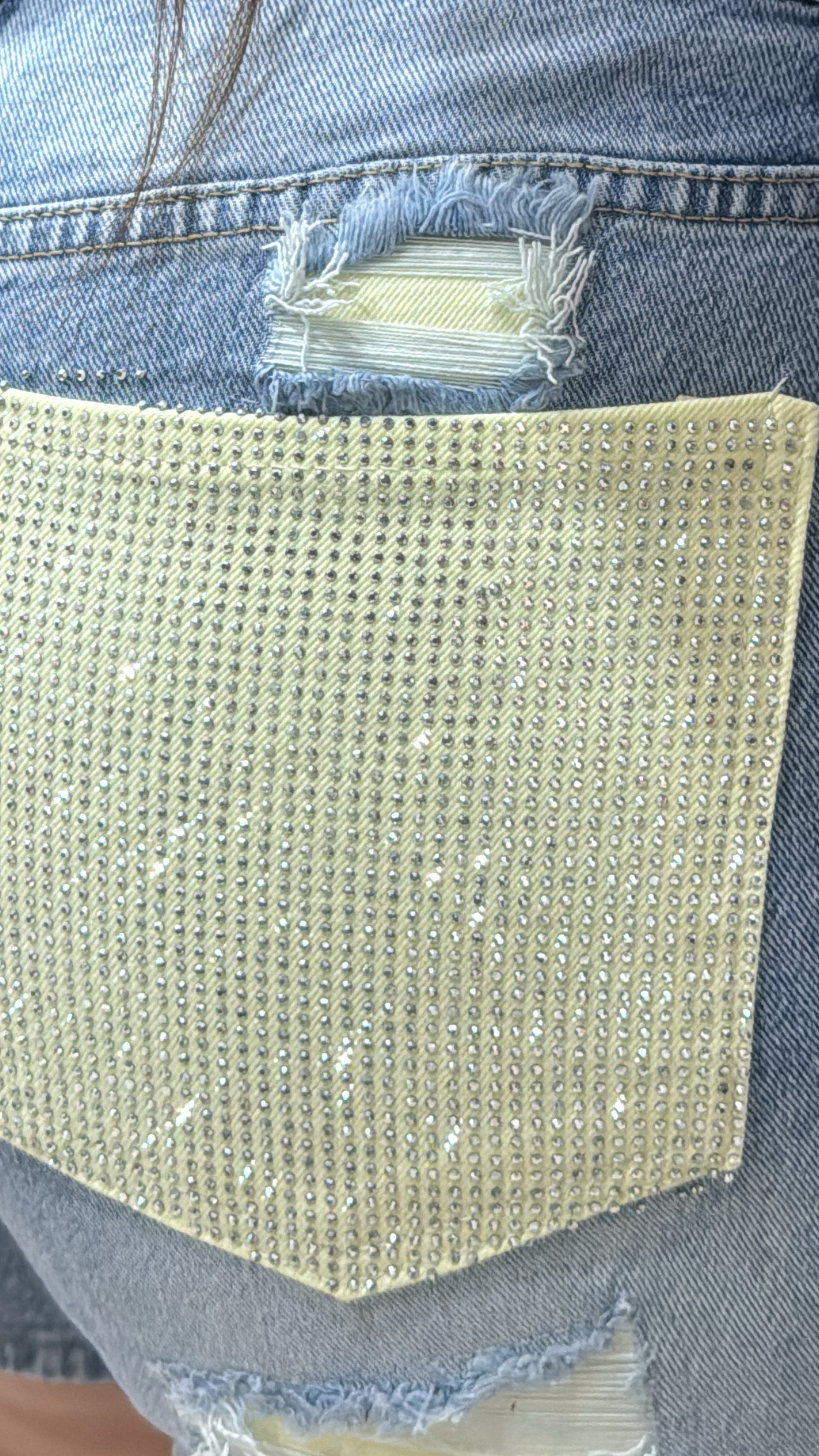 Pantaloncino yelló